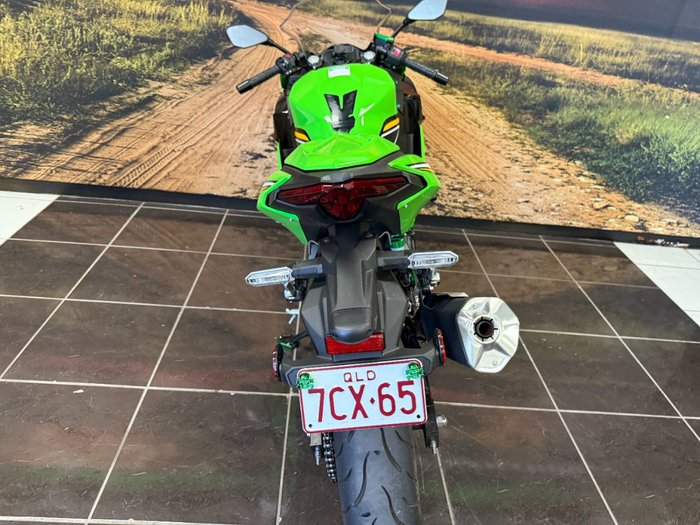 2025 Kawasaki 2025 Kawasaki 500CC Ninja 500 SE LAMS GREEN