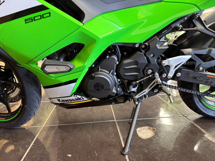 2025 Kawasaki 2025 Kawasaki 500CC Ninja 500 SE LAMS GREEN