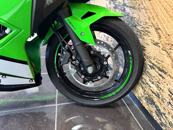 2025 Kawasaki 2025 Kawasaki 500CC Ninja 500 SE LAMS GREEN