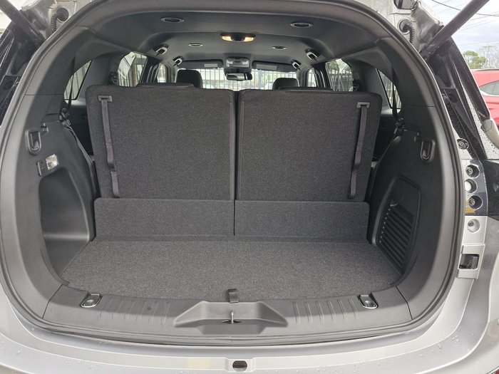 2025 Isuzu MU-X X-TERRAIN