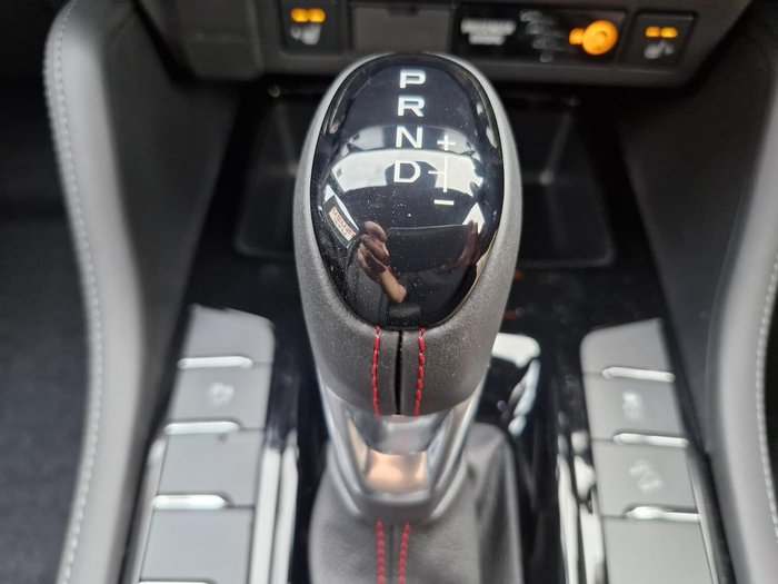 2025 Isuzu MU-X X-TERRAIN