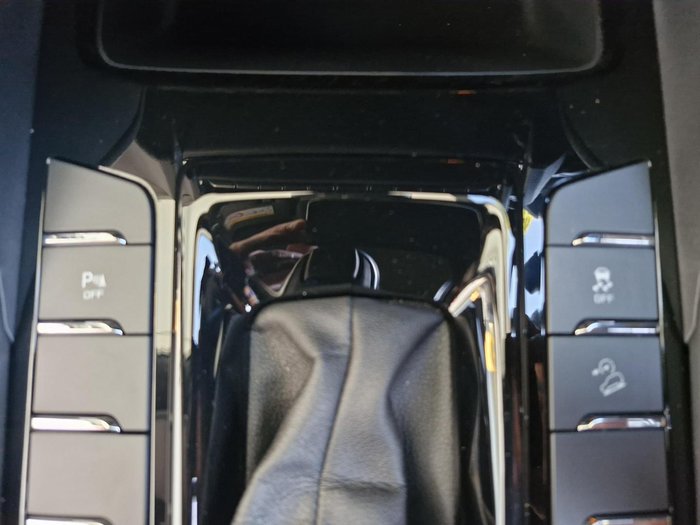 2025 Isuzu MU-X X-TERRAIN