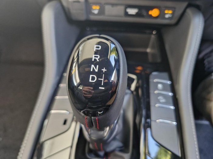 2025 Isuzu MU-X X-TERRAIN