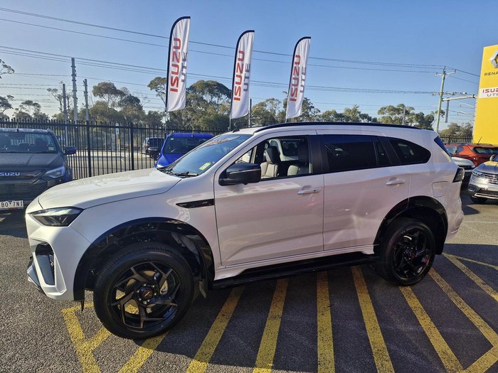 2025 Isuzu MU-X X-TERRAIN