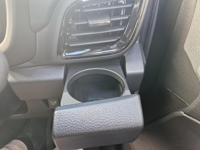 2025 Isuzu MU-X X-TERRAIN