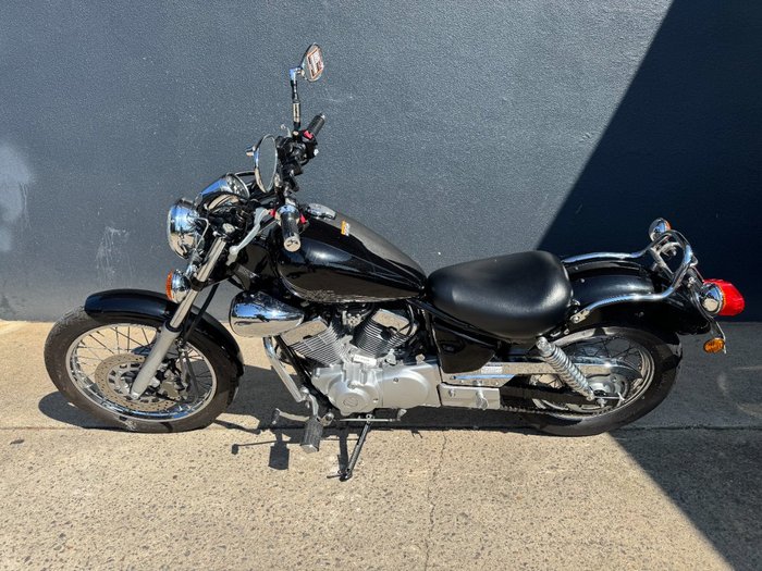 2015 Yamaha XV250 (VIRAGO VX250S, VX250R) BLACK