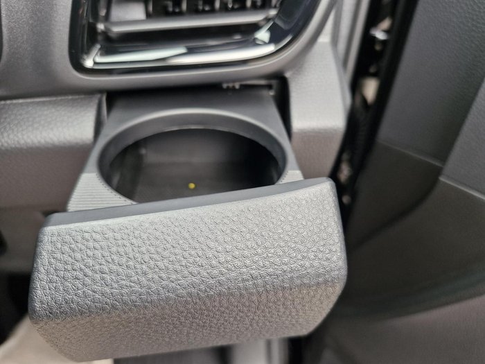 2025 Isuzu MU-X X-TERRAIN