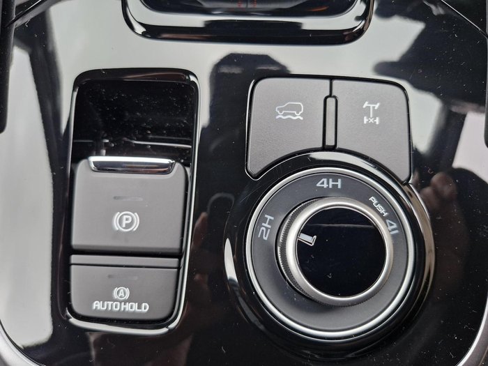 2025 Isuzu MU-X X-TERRAIN