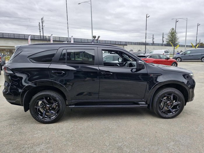 2025 Isuzu MU-X X-TERRAIN