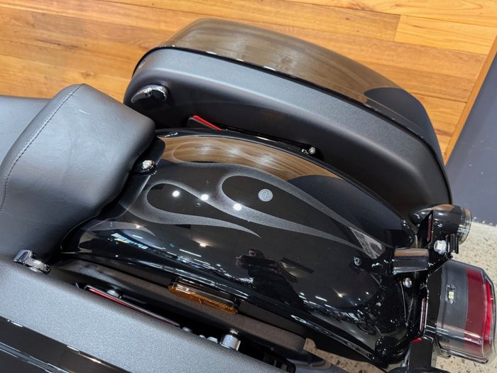 2025 Harley-davidson FXLRST LOW RIDER ST (117) WHISKEY FI