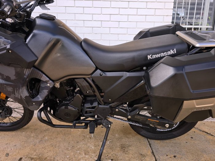 2022 Kawasaki KLR650 (KL650) ADVENTURE GRAYSTONE/FURNACE ORANGE
