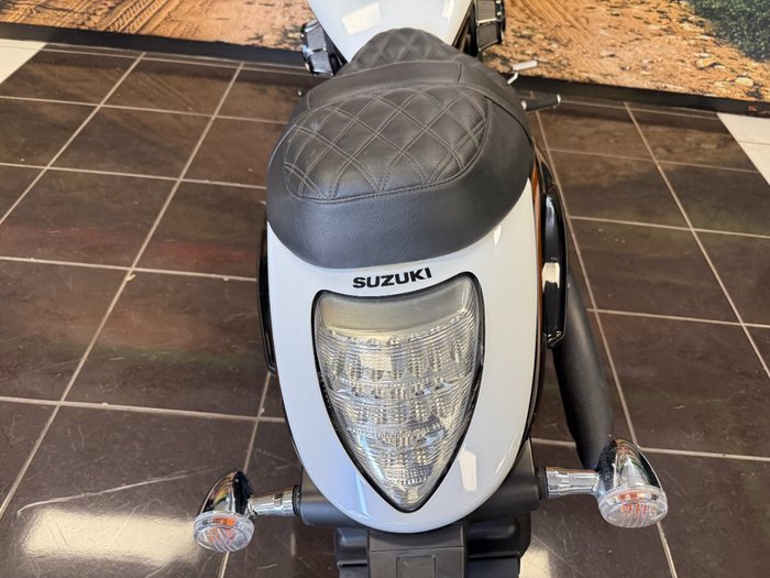 2020 Suzuki VZR 1800 BOULEVARD (M109R) WHITE