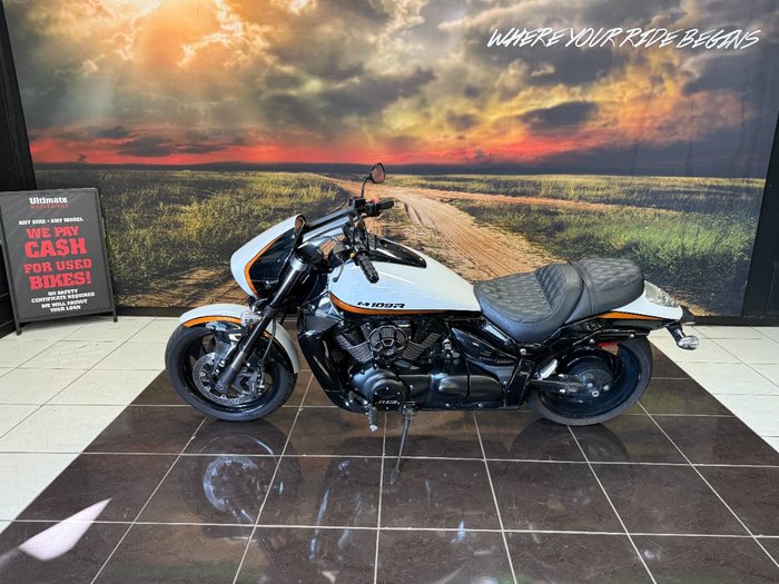 2020 Suzuki VZR 1800 BOULEVARD (M109R) WHITE