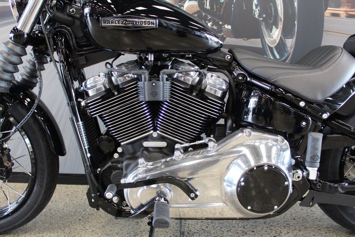 2025 Harley-davidson FXBB STREET BOB (117) VIVID BLACK
