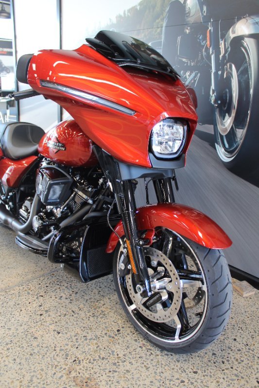 2025 Harley-davidson FLHX STREET GLIDE (117) WHISKEY FIRE