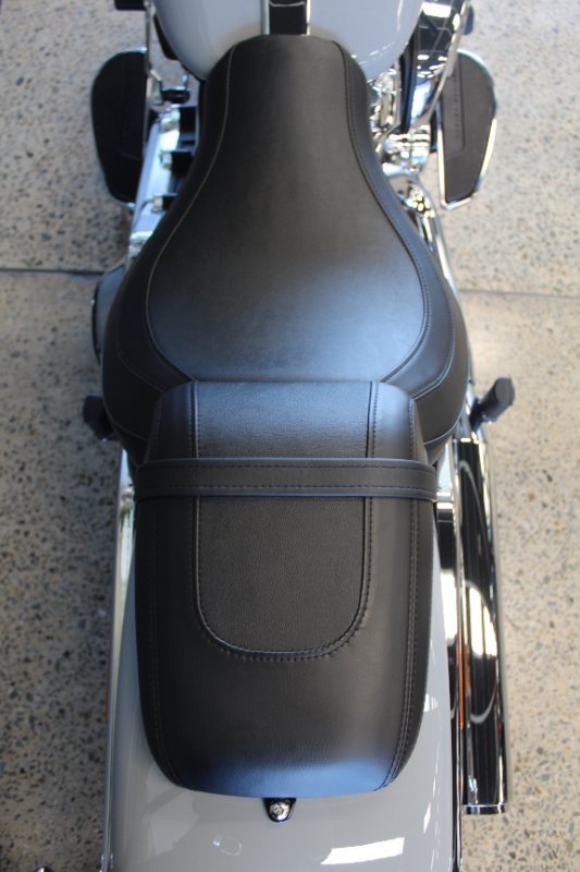 2025 Harley-davidson FLFB FAT BOY (117) billiard gray