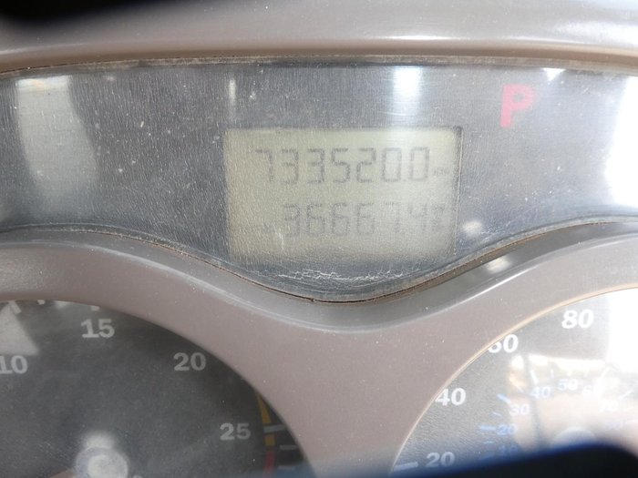 2005 Mack Metro-Liner 