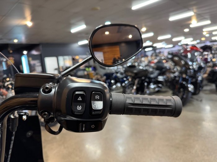 2025 Harley-davidson FLHC HERITAGE CLASSIC (117) Black