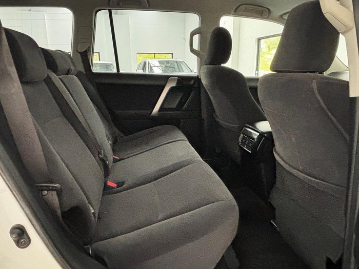 2016 Toyota Landcruiser Prado GX GDJ150R 4X4 Dual Range Glacier White