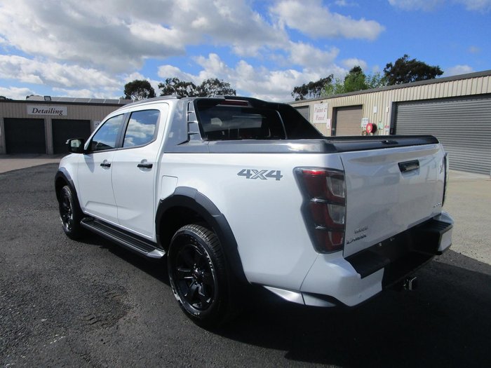 2025 Isuzu D-MAX X-TERRAIN