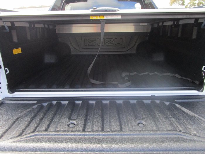 2025 Isuzu D-MAX X-TERRAIN