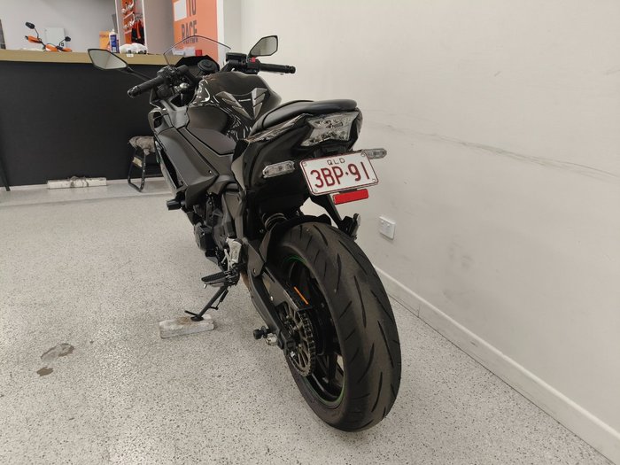 2025 Kawasaki NINJA 650L Black