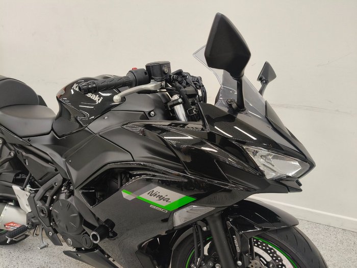 2025 Kawasaki NINJA 650L Black