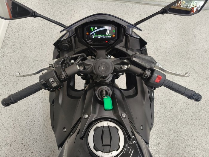 2025 Kawasaki NINJA 650L Black