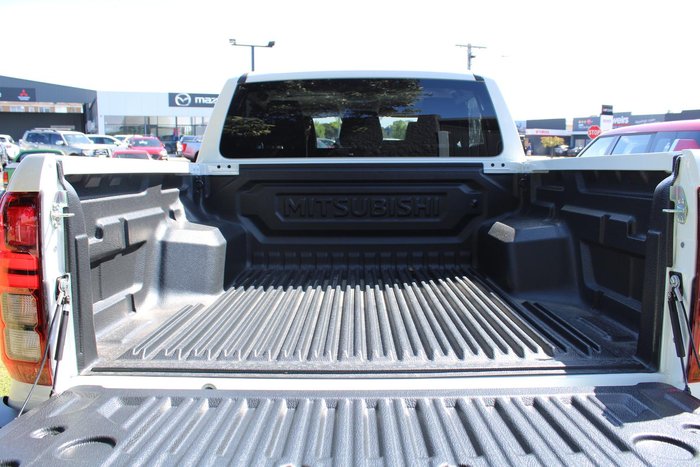 2025 Mitsubishi Triton GLS