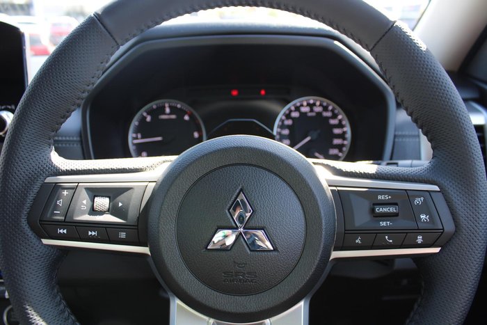 2025 Mitsubishi Triton GLS