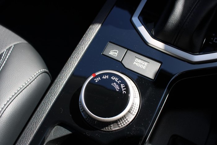 2025 Mitsubishi Triton GLS