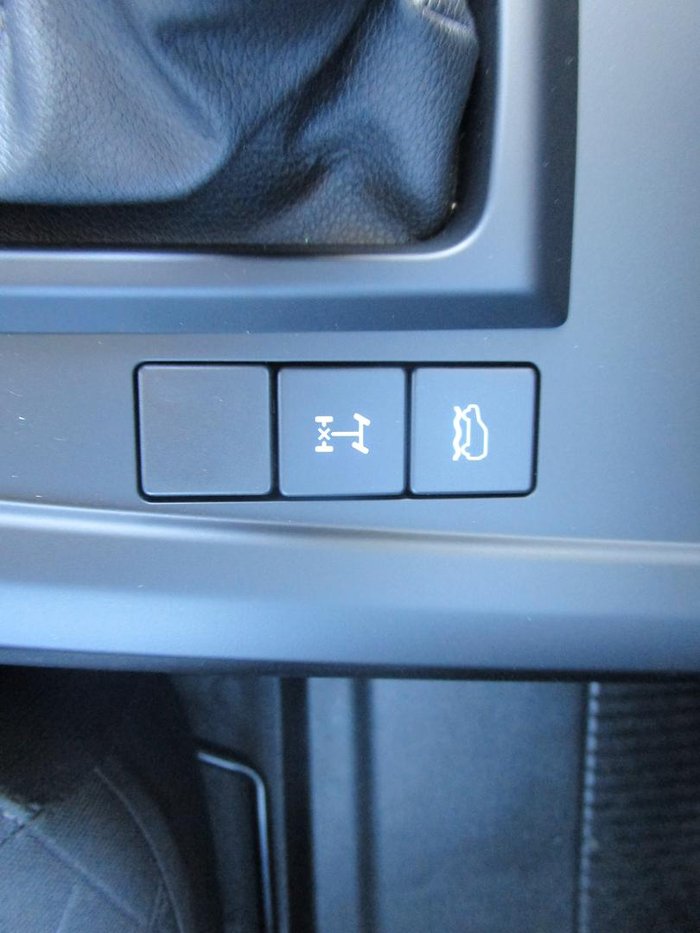 2025 Isuzu D-MAX X-RIDER