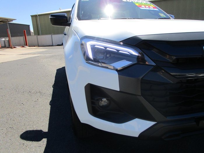 2025 Isuzu D-MAX X-RIDER