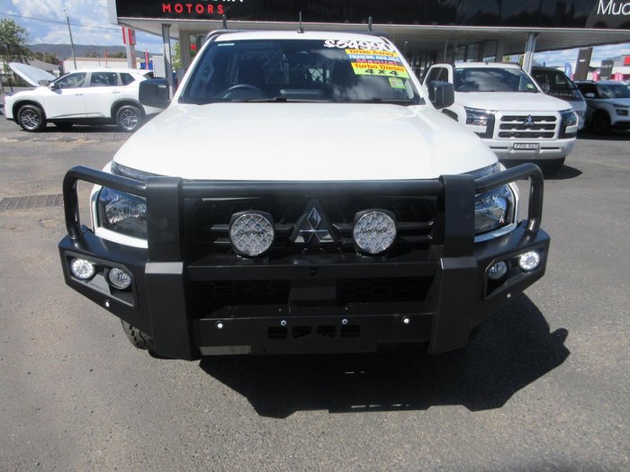 2025 Mitsubishi Triton GLX
