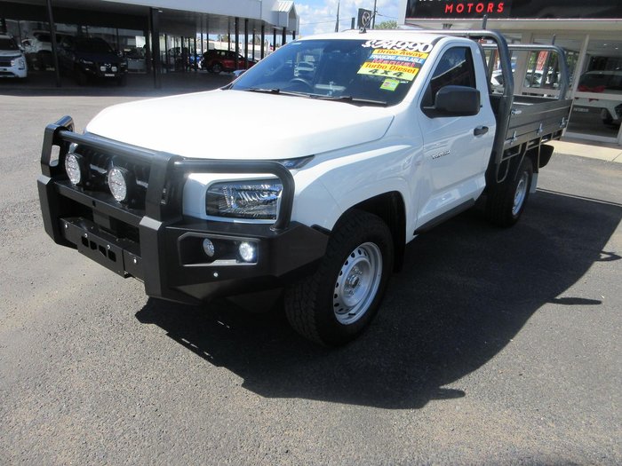 2025 Mitsubishi Triton GLX