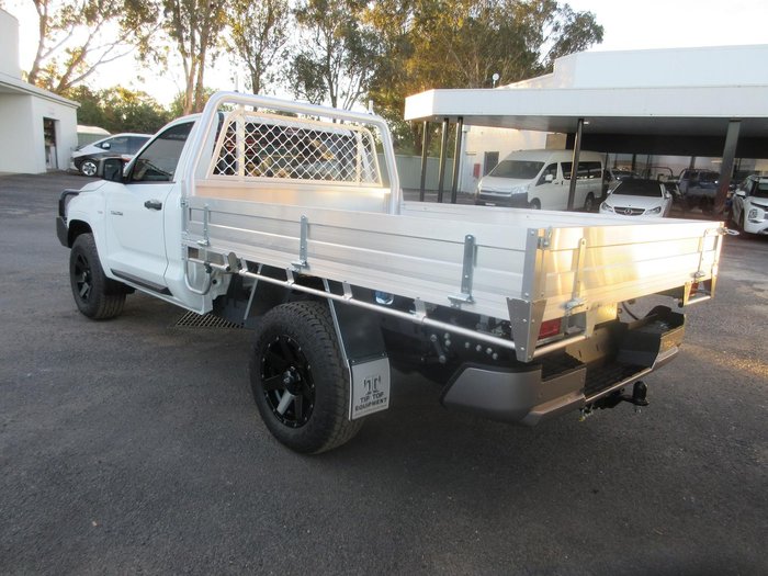 2025 Mitsubishi Triton GLX