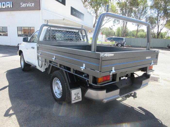 2025 Mitsubishi Triton GLX