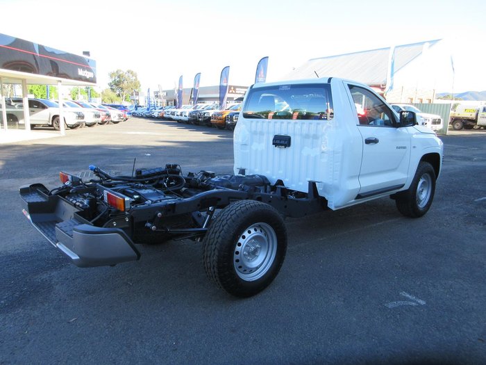 2025 Mitsubishi Triton GLX