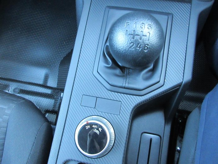 2025 Mitsubishi Triton GLX