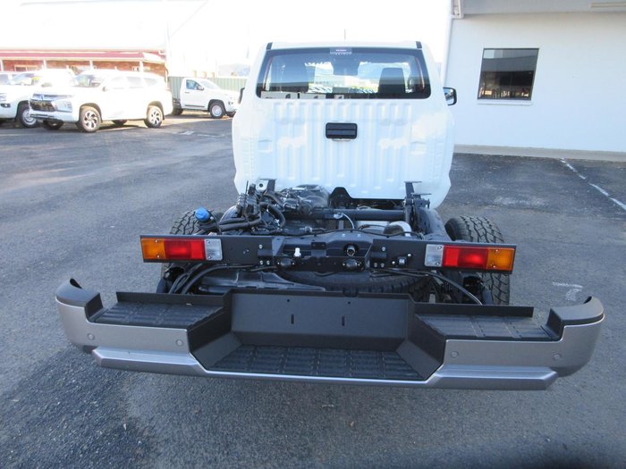 2025 Mitsubishi Triton GLX