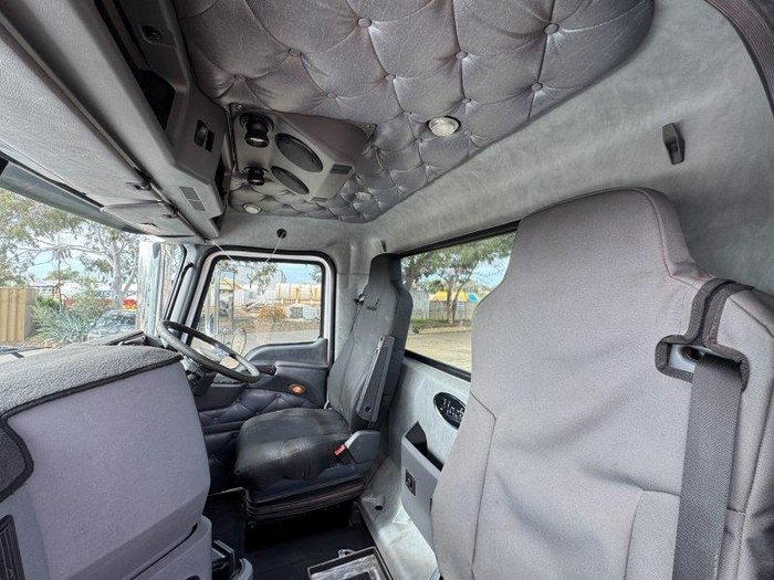 2017 Mack Superliner 6X4 Day Cab Prime Mover