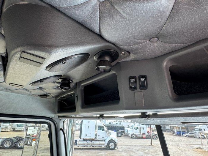 2017 Mack Superliner 6X4 Day Cab Prime Mover