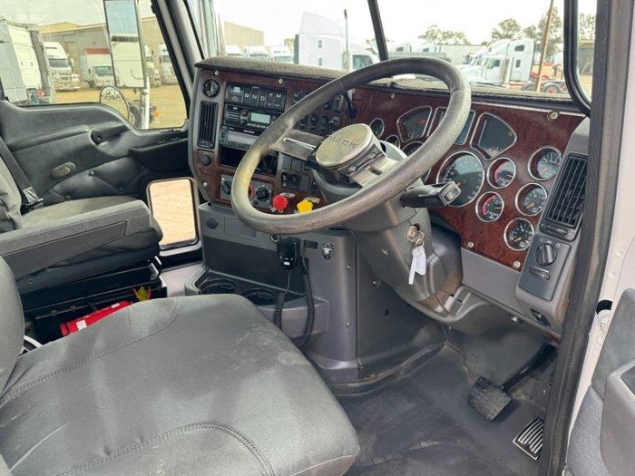 2017 Mack Superliner 6X4 Day Cab Prime Mover