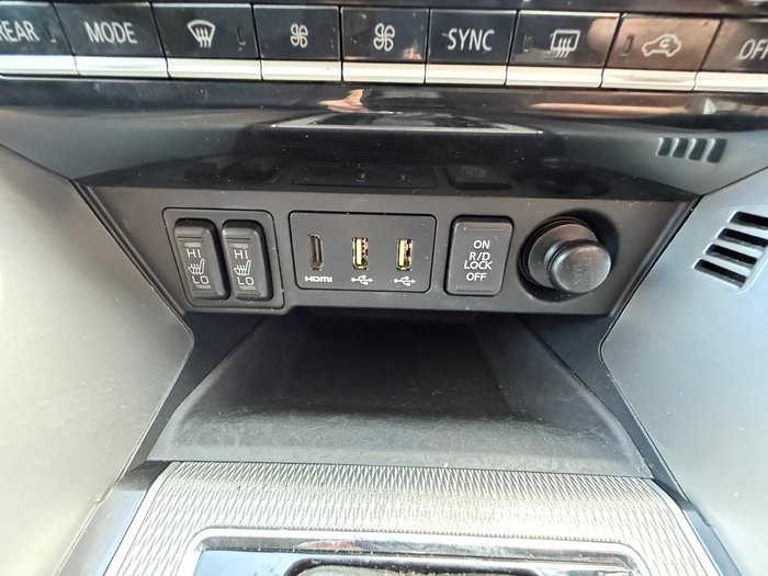 2022 Mitsubishi Pajero Sport Exceed