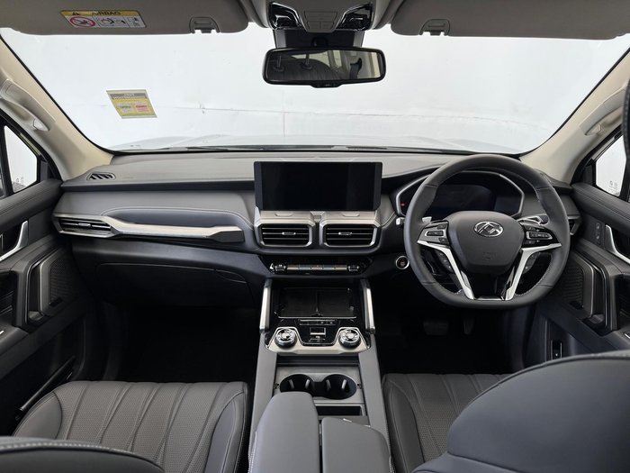 2025 LDV D90 Executive