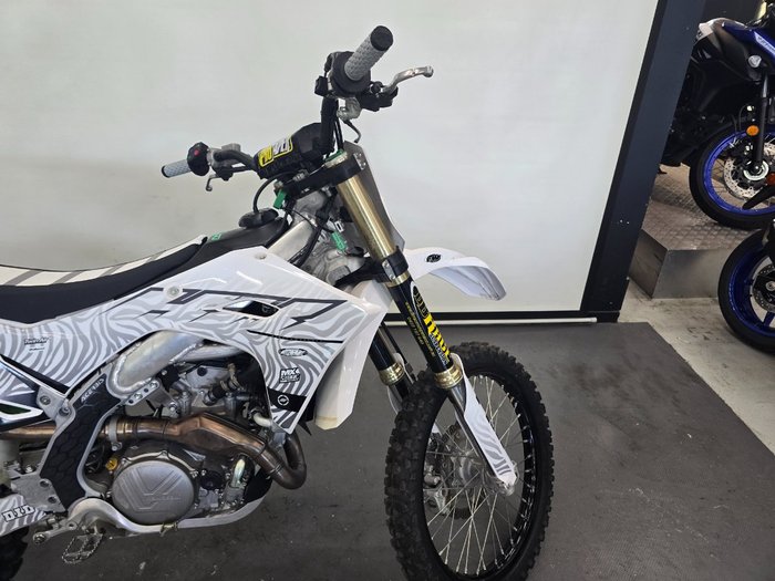 2024 Kawasaki KX450 White