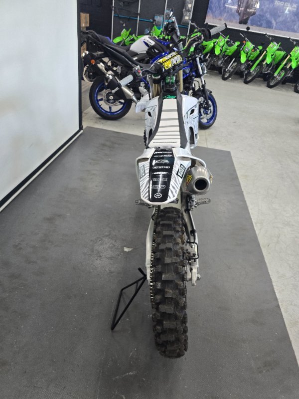 2024 Kawasaki KX450 White