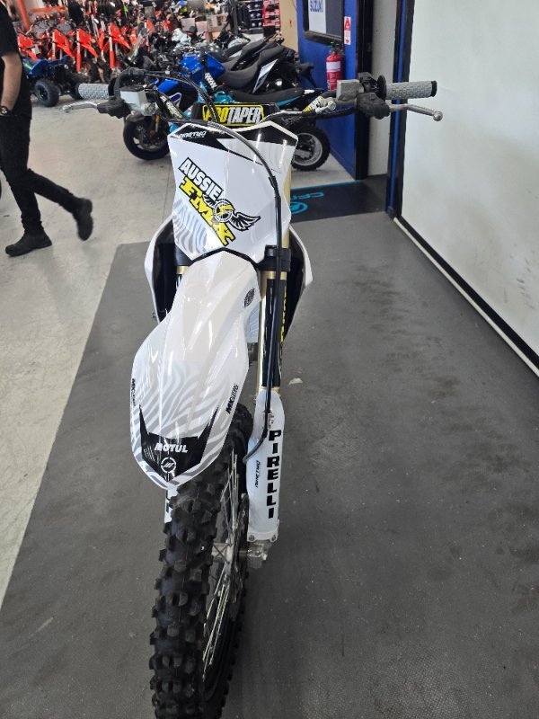 2024 Kawasaki KX450 White