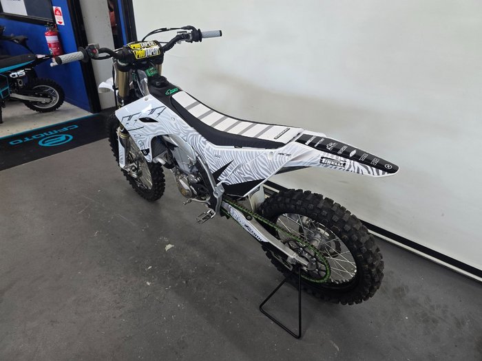 2024 Kawasaki KX450 White