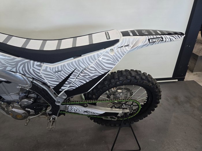 2024 Kawasaki KX450 White